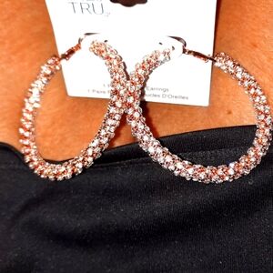 NWT XL BLINGED OUT ROSE 🌹 GOLD CRYSTAL EARRINGS